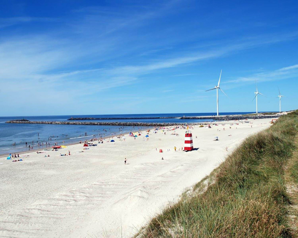 Hvide Sande Blueskyheli